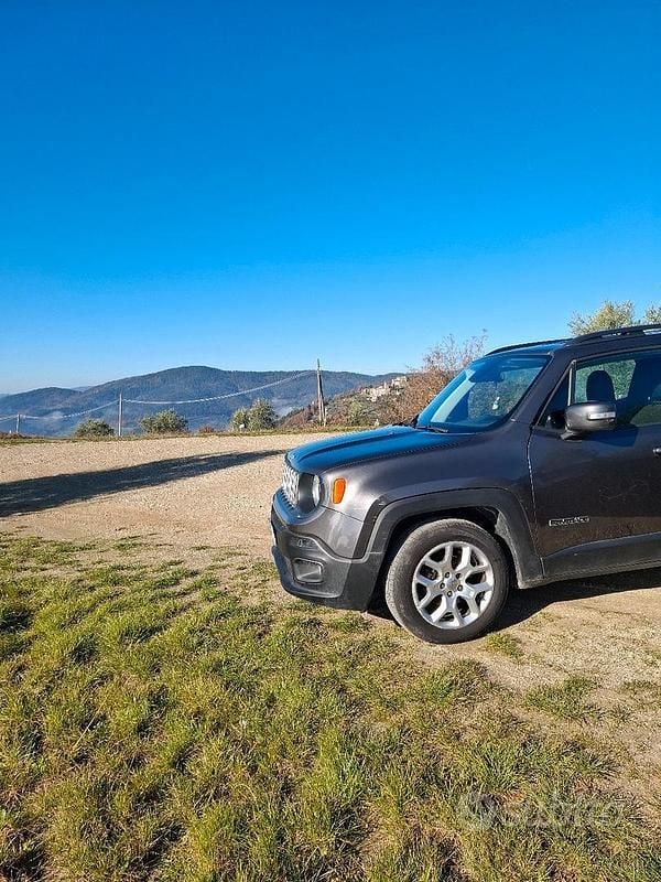 Usata Jeep Renegade Longitude 140 CV (102 kW) 2018 Grigio SUV
