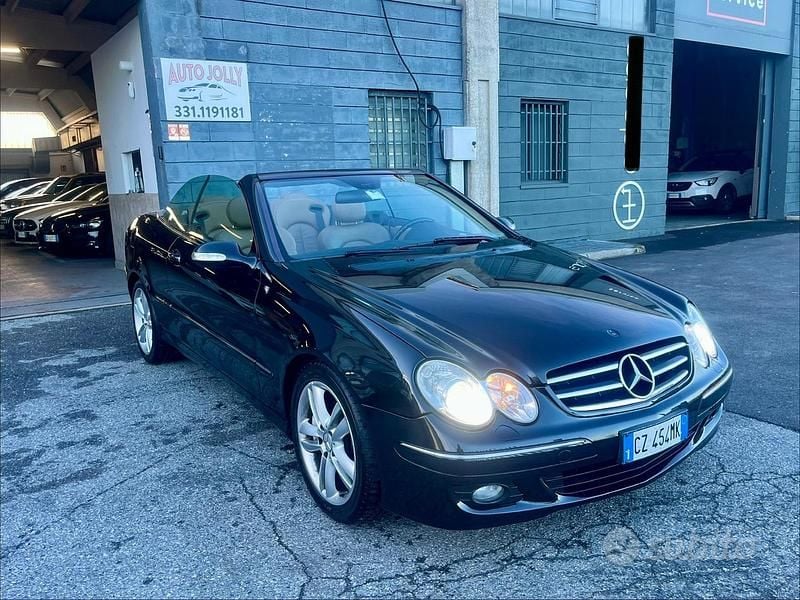 Usata Mercedes CLK320 Avantgarde 224 CV (164 kW) 2006 Nero Cabrio