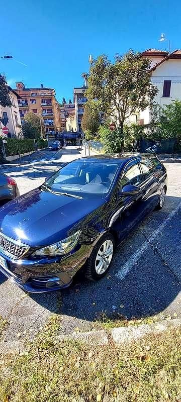 Usata Peugeot 308 SW Active 120 CV (88 kW) 2018 Station wagon