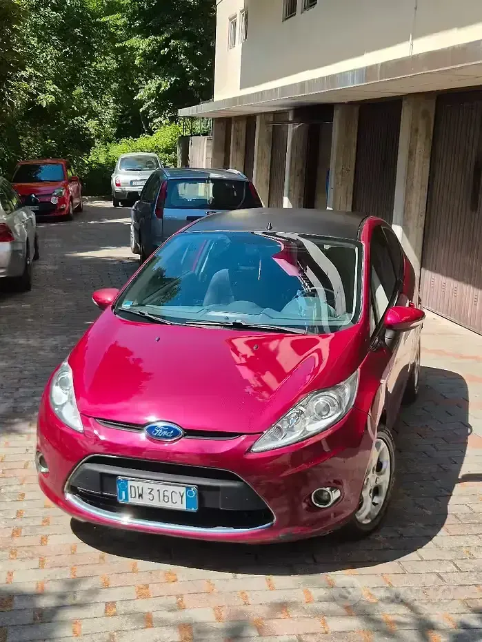 Usata Ford Fiesta 68 CV (50 kW) 2009 Berlina