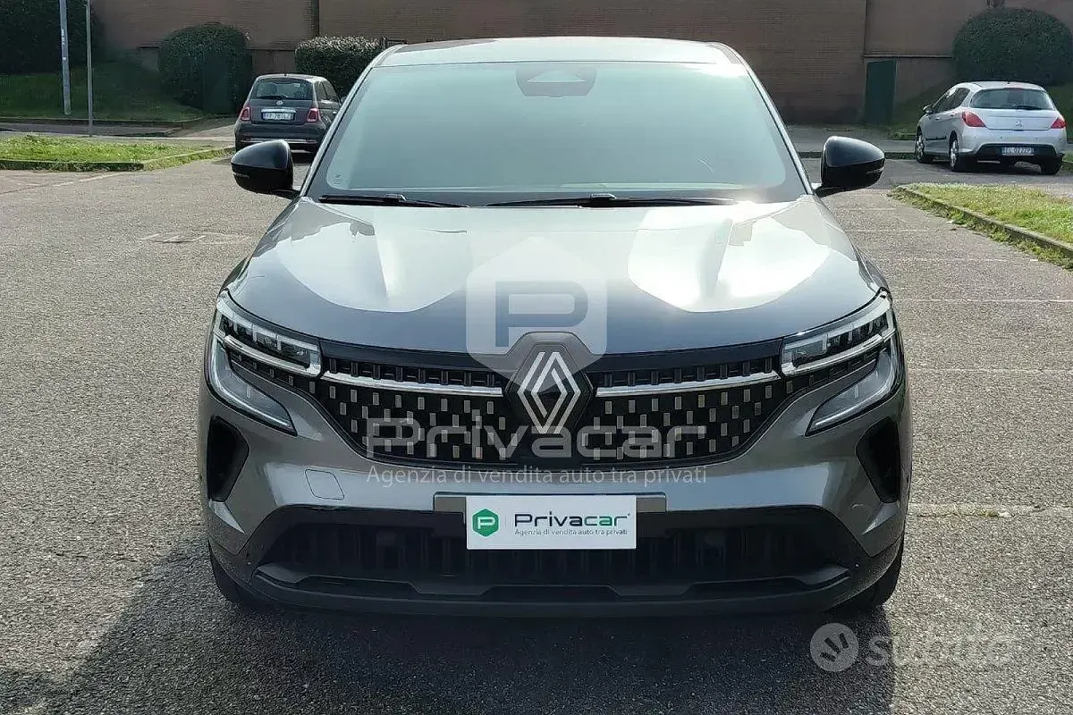 Usata Renault Austral Equilibre 131 CV (96 kW) 2023 Grigio SUV