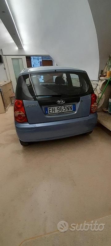 Usata Kia Picanto 62 CV (45 kW) 2011 Blu Utilitaria