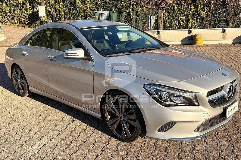 Usata Mercedes CLA220 170 CV (125 kW) 2018 Grigio Berlina
