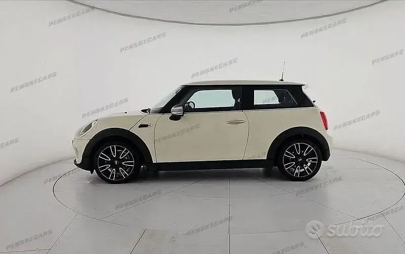 Usata Mini ONE 75 CV (55 kW) 2014 Bianco Utilitaria