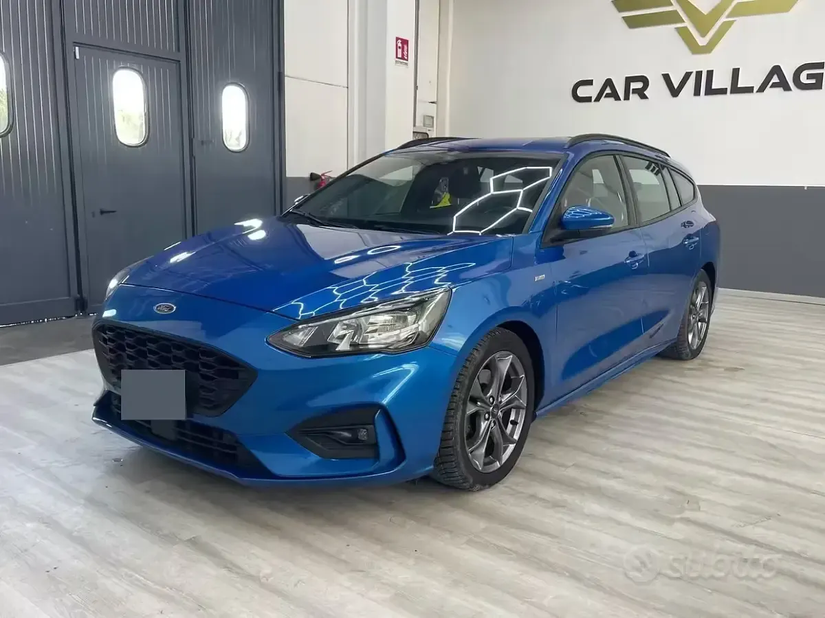 Usata Ford Focus 120 CV (88 kW) 2020 Blu Station wagon