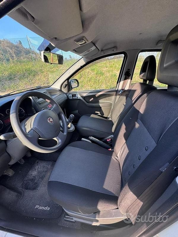 Usata Fiat Panda 4x4 75 CV (55 kW) 2011 Bianco Utilitaria