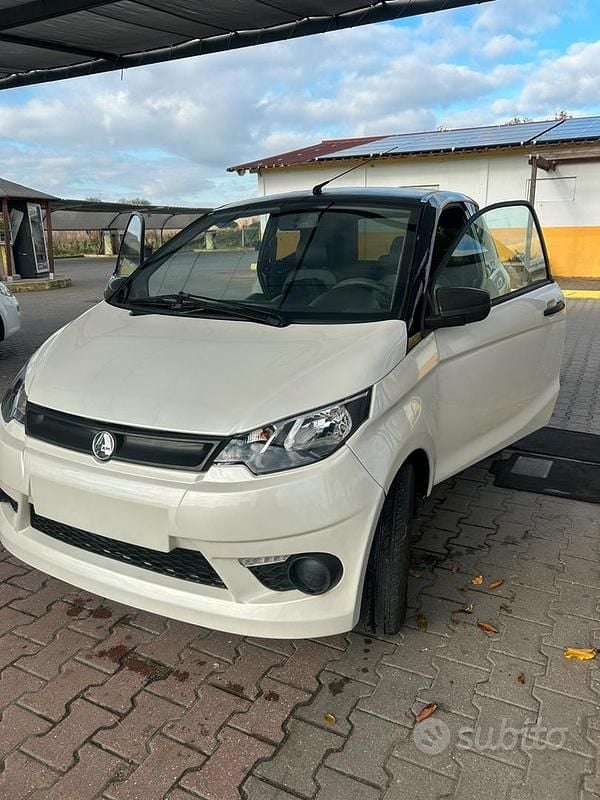 Bianco Usata 2018 Aixam City Due volumi | 7000 € (Ottimo prezzo) - Immagine 1/4