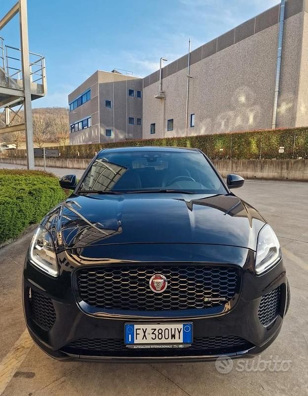Begagnad Jaguar E-Pace R-Dynamic 200 HK (147 kW) 2019 Svart SUV