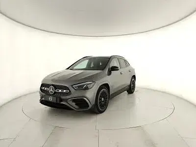 Usata Mercedes GLA200 150 CV (110 kW) 2026 SUV
