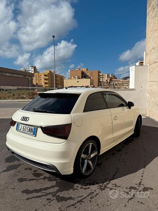 Usata Audi A1 S-Line 106 CV (77 kW) 2011 Bianco Utilitaria