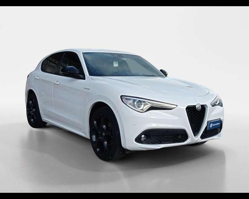 Usata Alfa Romeo Stelvio Ti 209 CV (153 kW) 2022 Bianco SUV