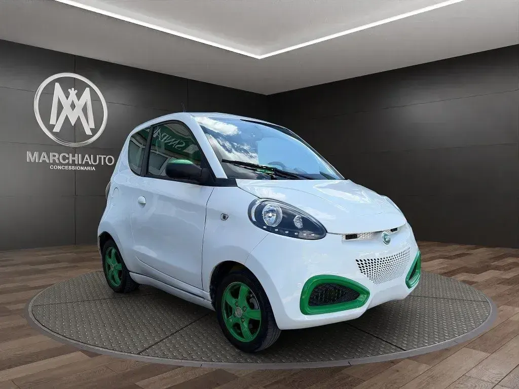 Usata Zhidou D2 11 kW (15 CV) 2015 Bianco pastello
