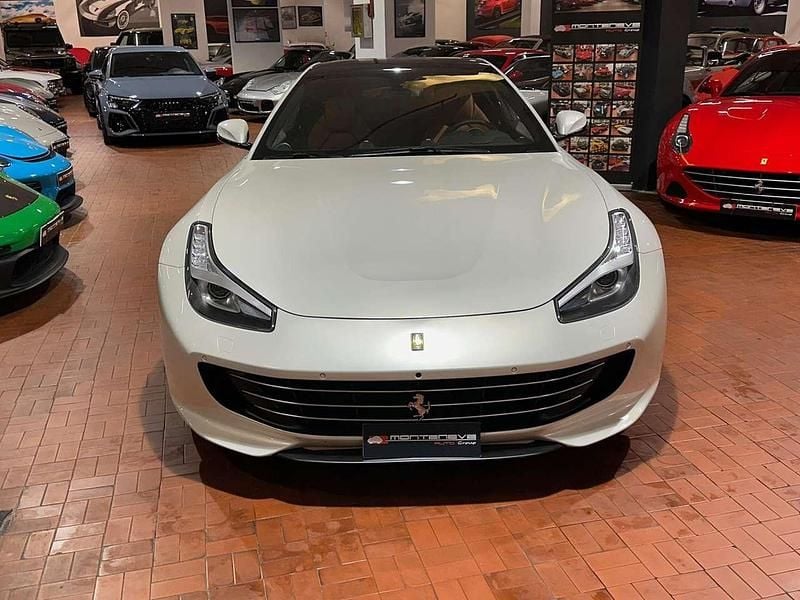 Usata Ferrari GTC4Lusso 689 CV (506 kW) 2016 Bianco italia triplo strato Station wagon