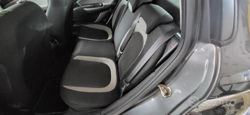 Grigio Usata 2014 Fiat Bravo Due volumi | 4000 € (Buon prezzo) - Immagine 1/4