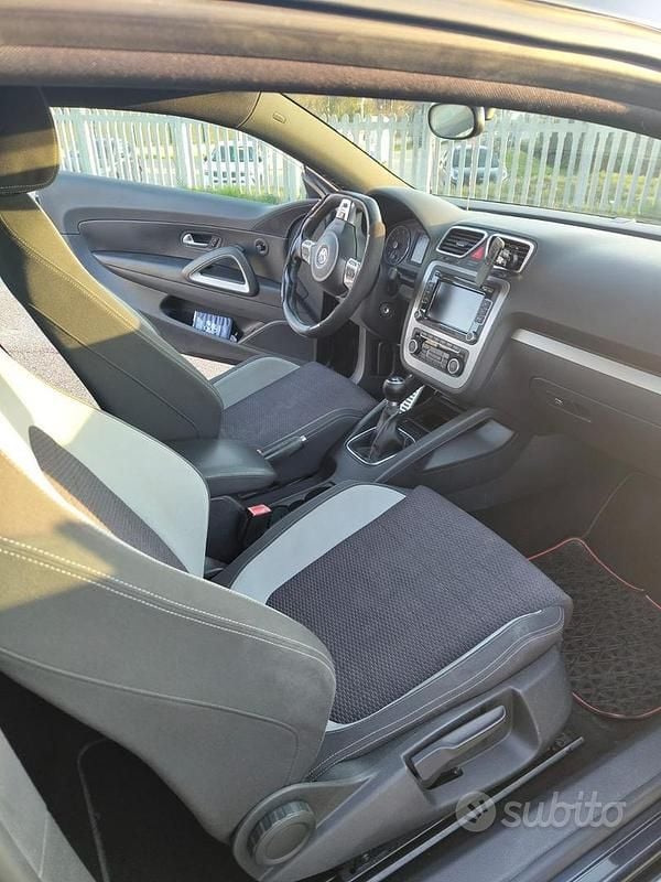 Usata VW Scirocco R 160 CV (117 kW) 2011 Nero