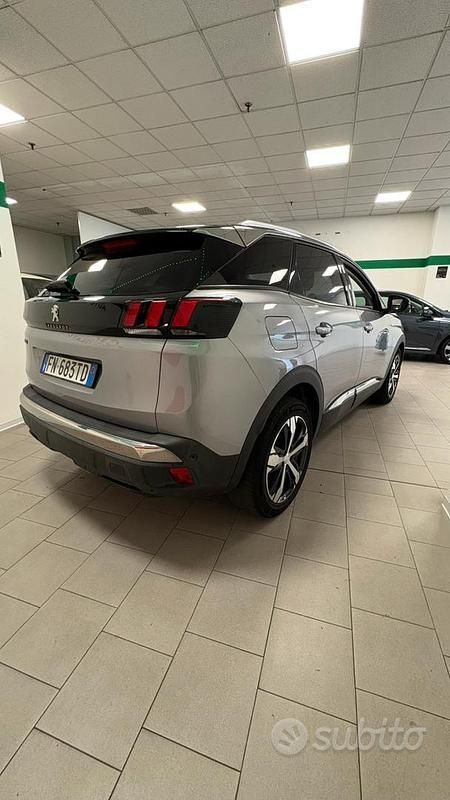 Usata Peugeot 3008 Allure 131 CV (96 kW) 2018 Grigio SUV