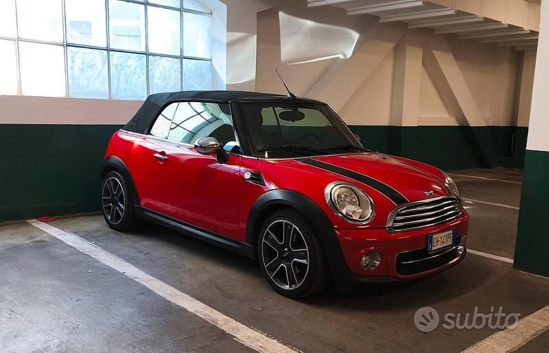 Usata Mini Cooper Cabriolet 112 CV (82 kW) 2011 Rosso Cabrio