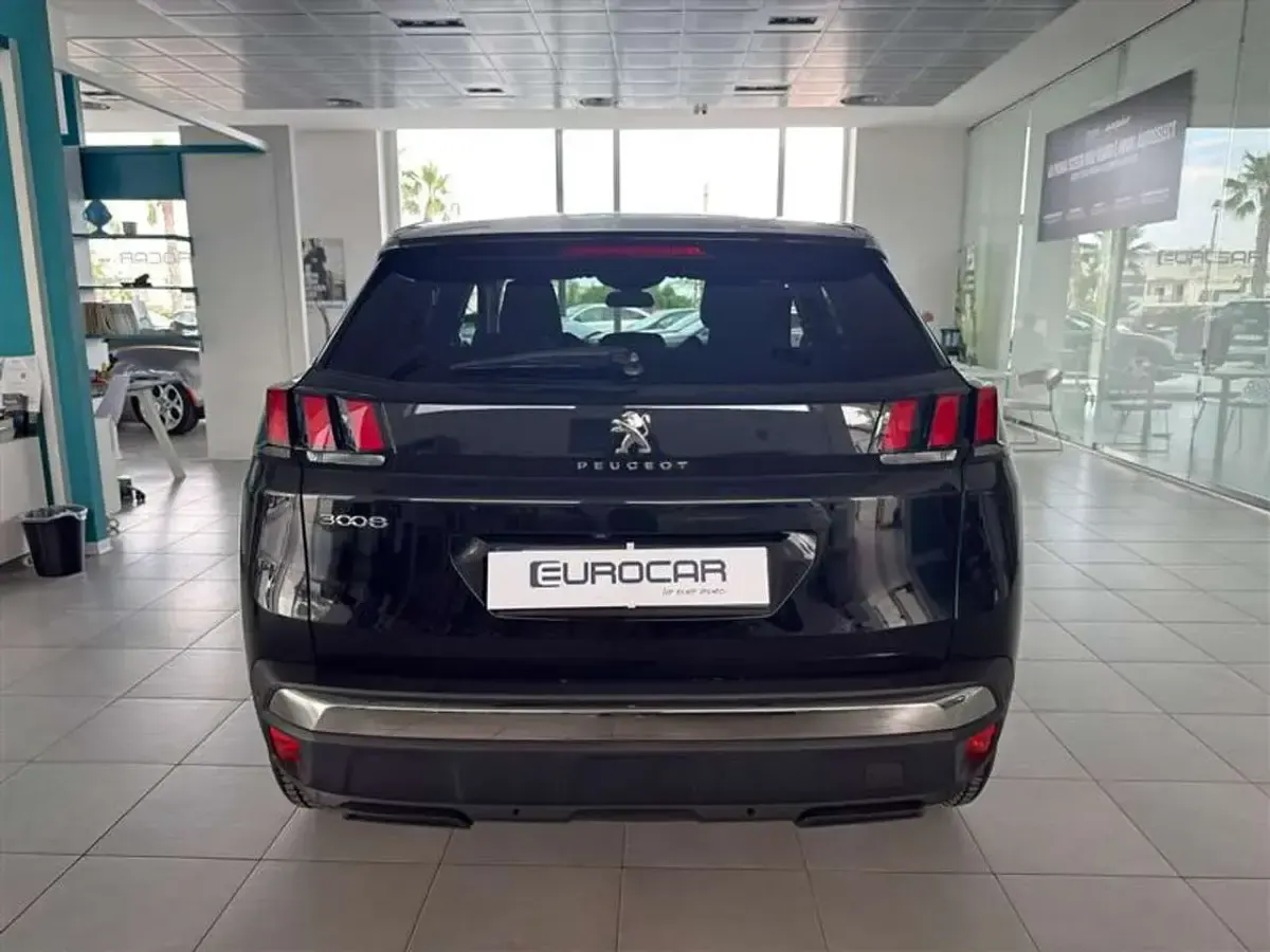 Usata Peugeot 3008 131 CV (96 kW) 2022 Nero / black SUV