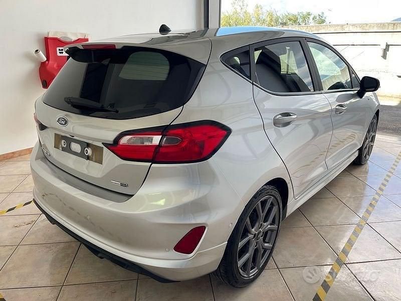 Usado Ford Fiesta ST 125 HP (91 kW) 2023 Cinzento Citadino