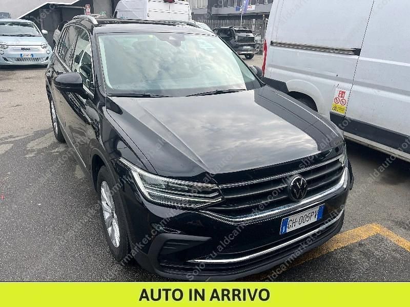 Usata VW Tiguan Life 149 CV (109 kW) 2021 Nero SUV