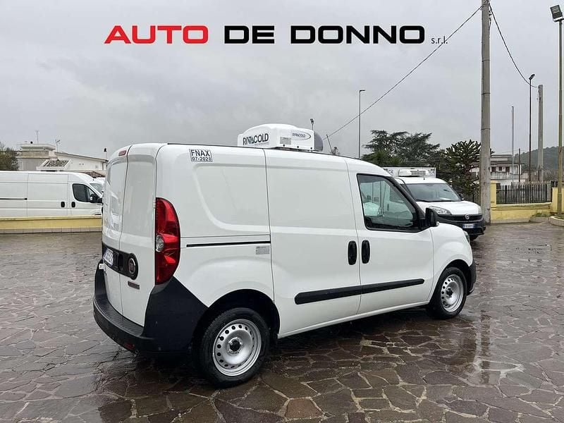 Usata Fiat Strada 90 CV (66 kW) 2022 Bianco Pick-up