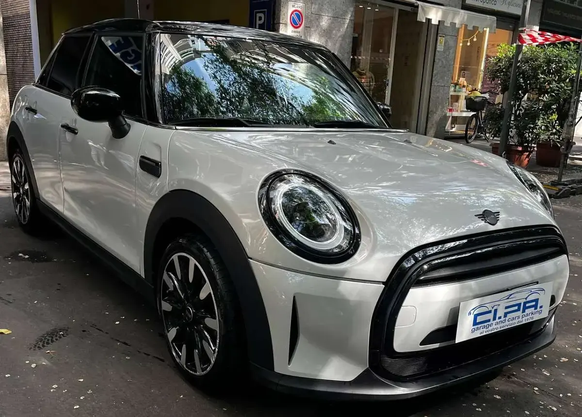 Usata Mini Cooper Essential 136 CV (100 kW) 2022 Other Utilitaria