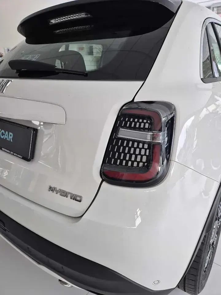 Usata Fiat 600 145 CV (106 kW) 2025 Bianco SUV