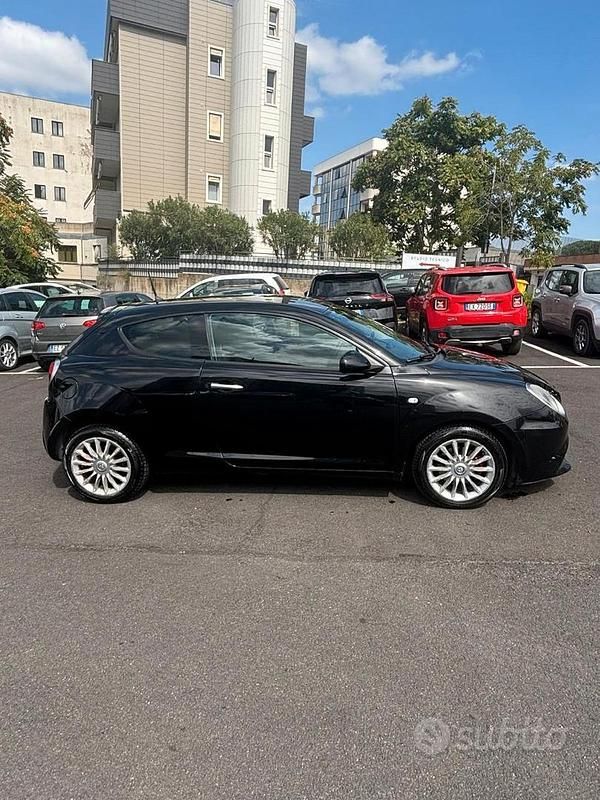 Nero Usata 2016 Alfa Romeo MiTo Progression Due volumi | 8000 € (Cara) - Immagine 1/4