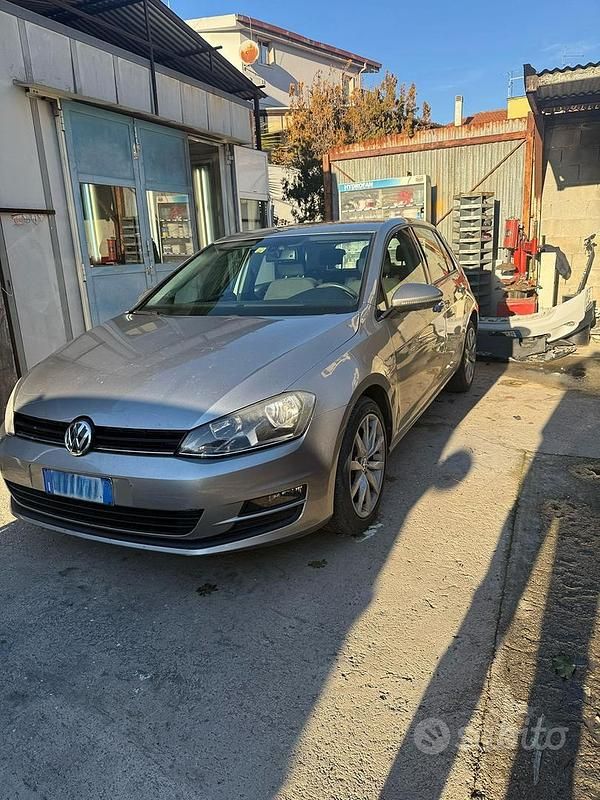 Usata VW Golf VII Comfortline 110 CV (80 kW) 2013 Berlina