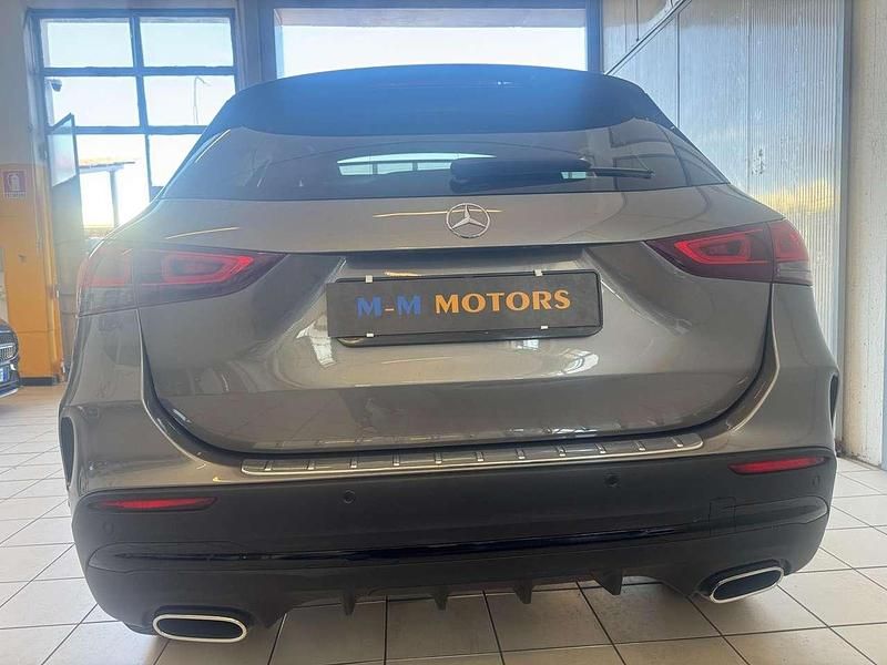 Usata Mercedes GLA250 Premium 160 CV (117 kW) 2021 Grigio SUV