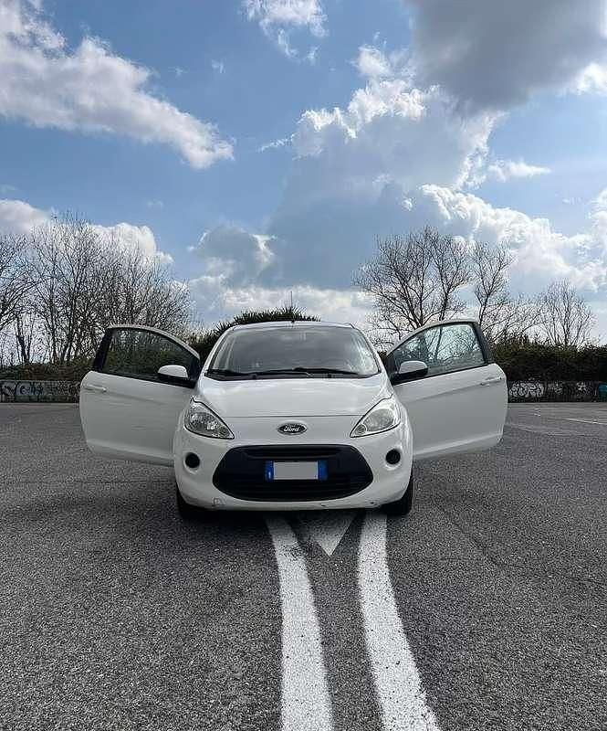 Usata Ford Ka Titanium 75 CV (55 kW) 2013 Bianco Utilitaria