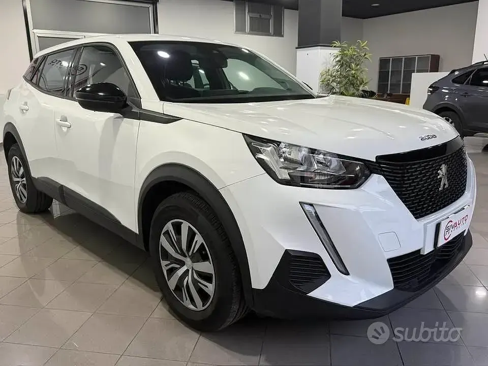 Occasion Peugeot 2008 Active 110 PK (80 kW) 2022 Wit SUV