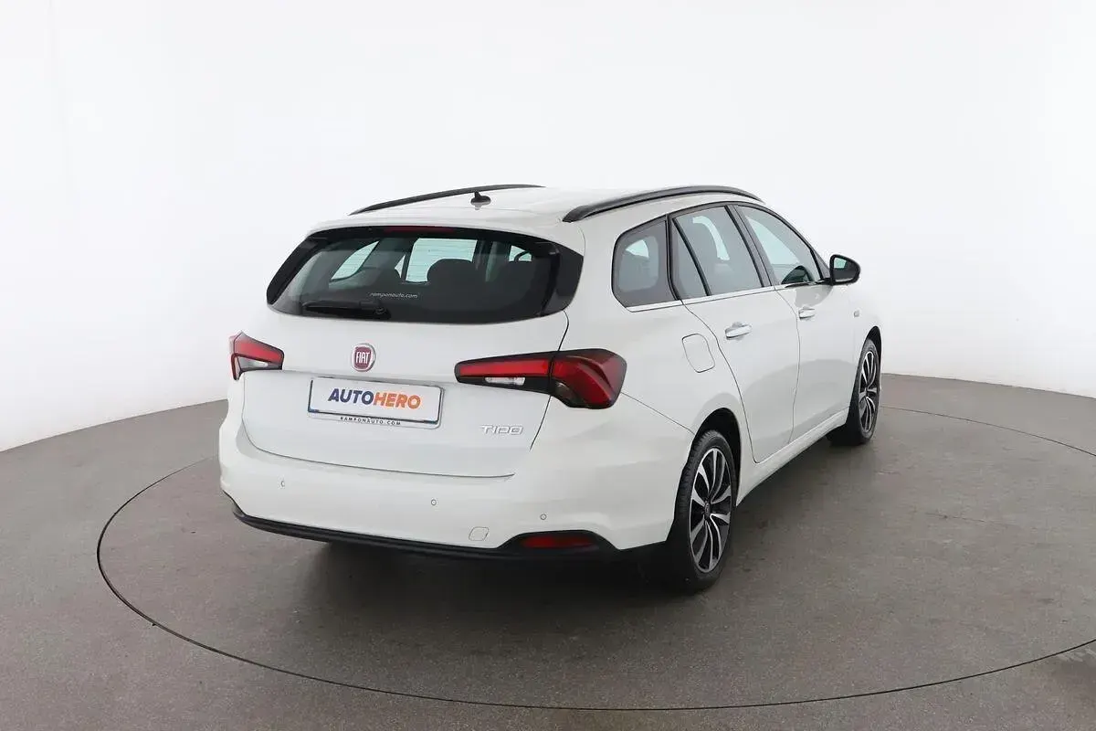 Usata Fiat Tipo Lounge 120 CV (88 kW) 2018 Bianco Station wagon