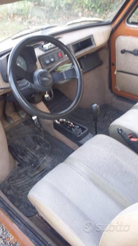 Usata Fiat 126 24 CV (17 kW) 1982 Marrone Utilitaria