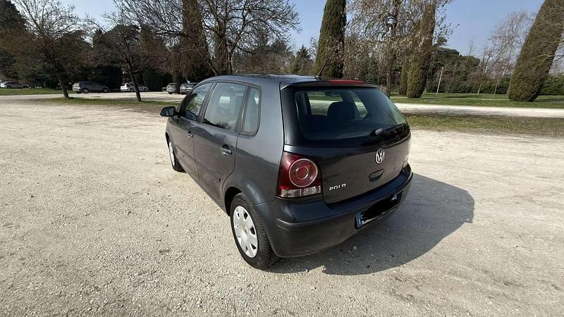Usata VW Polo Trendline 60 CV (44 kW) 2007 Blu/azzurro Utilitaria