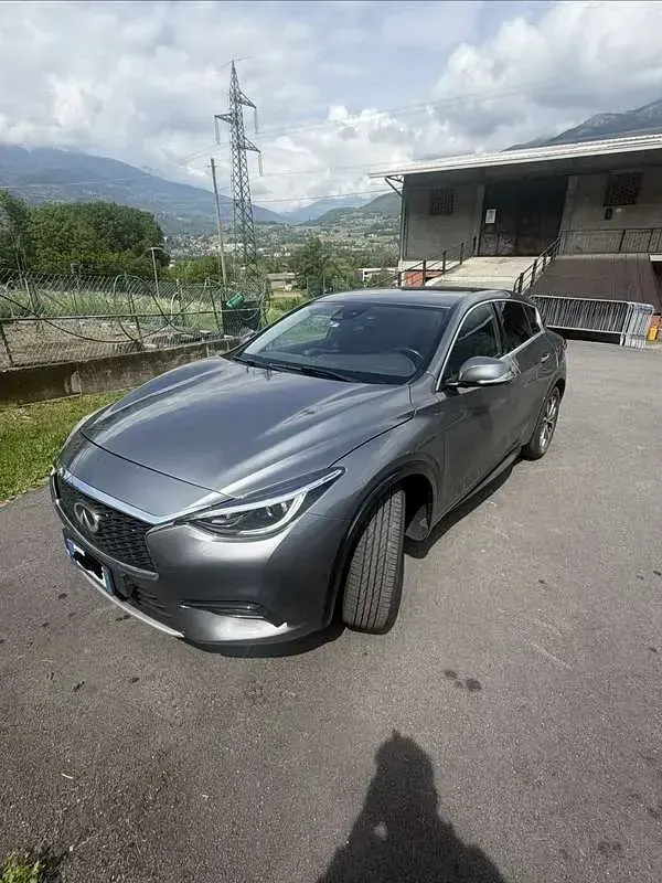 Usata Infiniti Q30 109 CV (80 kW) 2019 Grigio Berlina