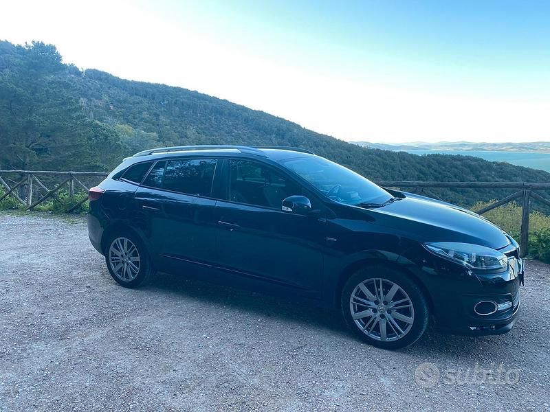 Usata Renault Mégane III 110 CV (80 kW) 2015 Nero Utilitaria