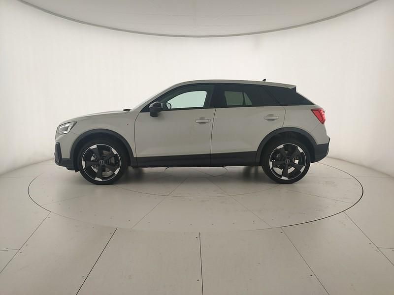 Nuova Audi Q2 S-Line 150 CV (110 kW) 2025 Argento cavo metallizzato SUV