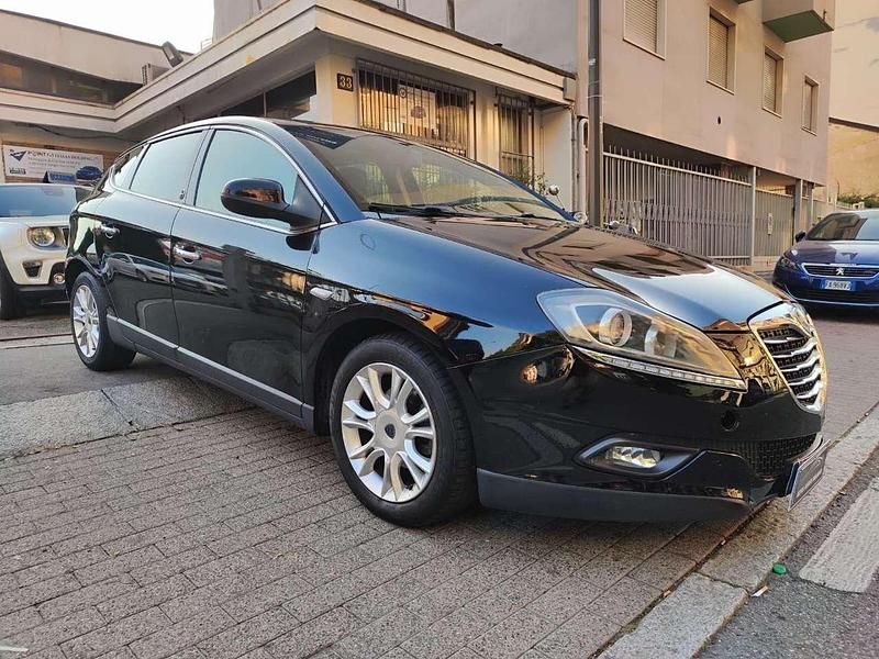 Usata Lancia Delta Silver 120 CV (88 kW) 2014 Nero Utilitaria