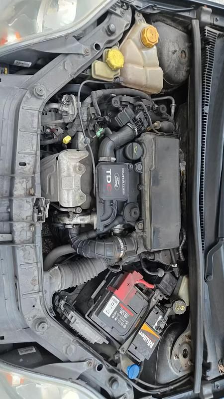 Usata Ford Fiesta Ghia 67 CV (49 kW) 2008 Nero Utilitaria