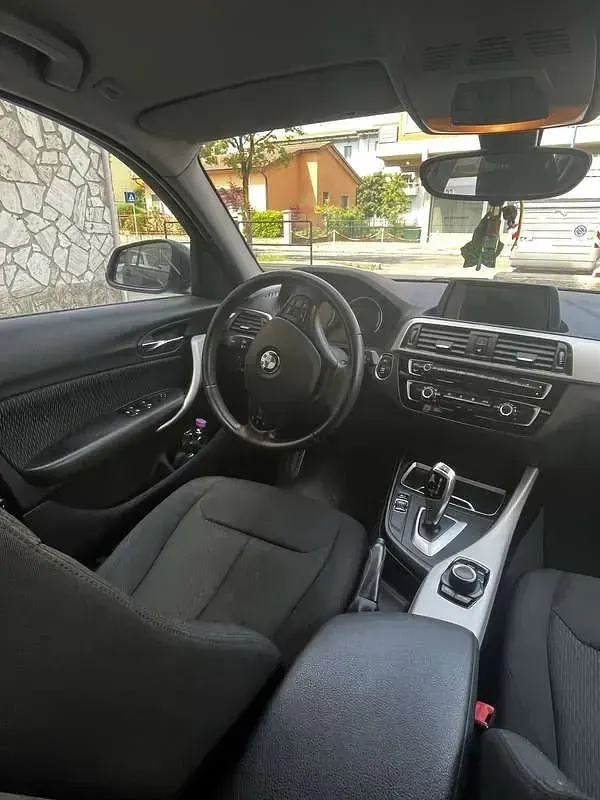 Usata BMW 118 Advantage 150 CV (110 kW) 2018 Utilitaria