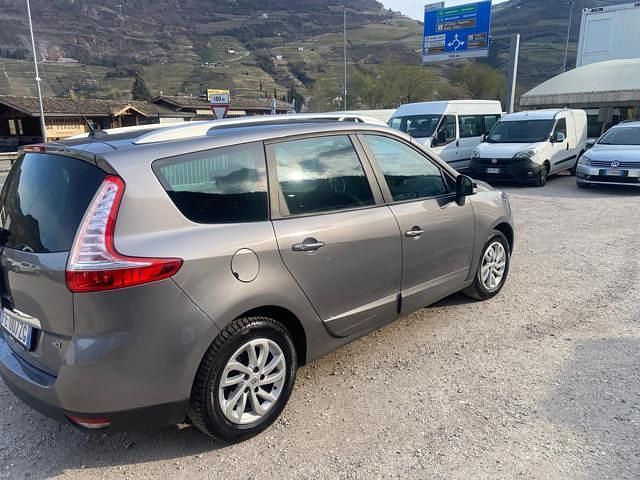 Usata Renault Scénic III 110 CV (80 kW) 2016 Grigio scuro Monovolume