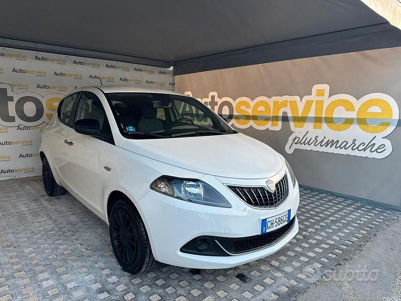 Bianco Usata 2022 Lancia Ypsilon S Due volumi | 10.499 € (Buon prezzo) - Immagine 1/4