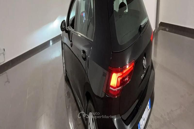 Usata VW Golf VIII Life 116 CV (85 kW) 2025 Nero Berlina