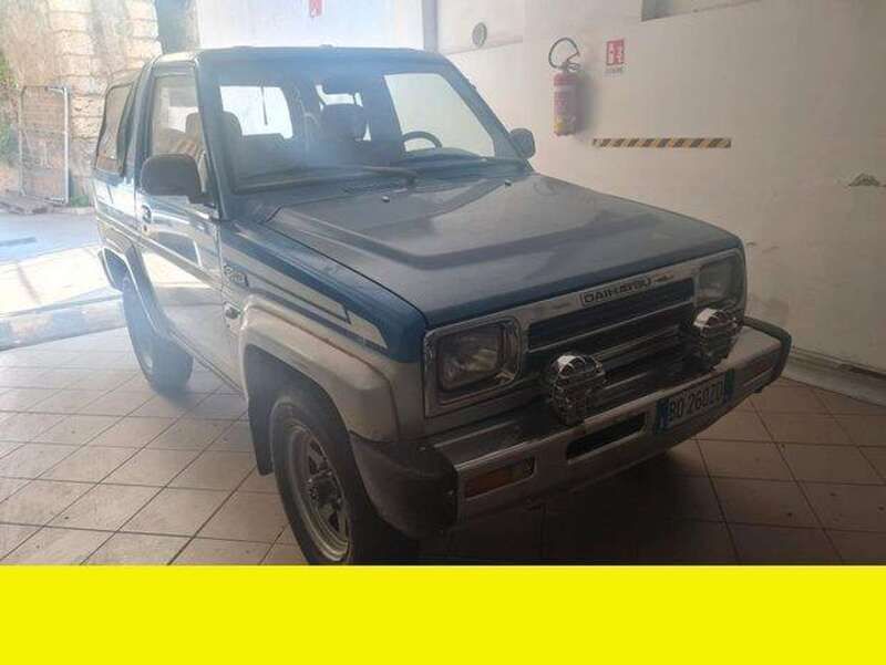 Usata Daihatsu Rocky 95 CV (69 kW) 1991 Blu SUV