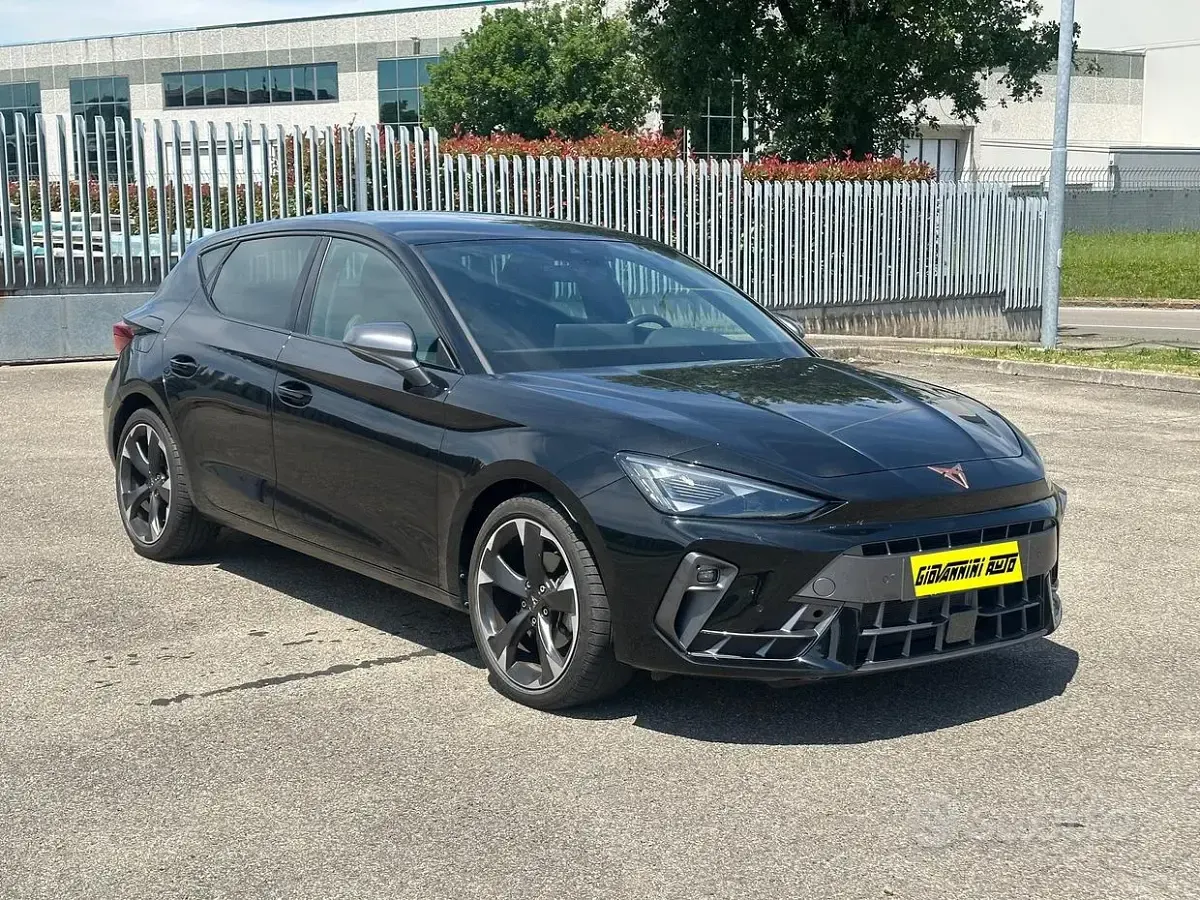 Usata Cupra Leon 150 CV (110 kW) 2025 Nero Berlina