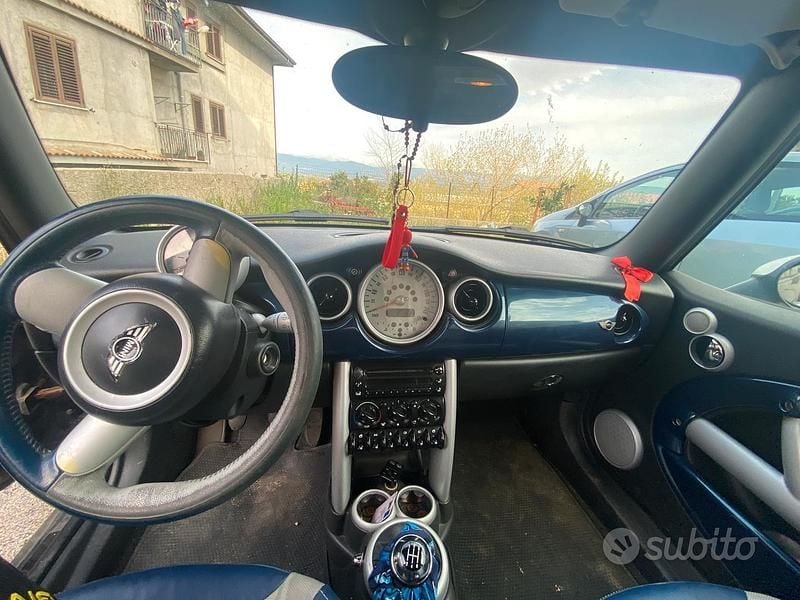 Usata Mini Cooper 116 CV (85 kW) 2006 Blu Utilitaria
