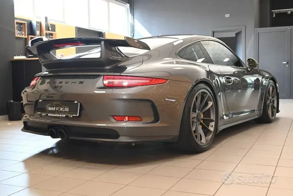 Usata Porsche 991 476 CV (350 kW) 2015 Grigio ardesia/full carbonio Coupé