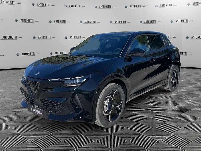 Nuova Alfa Romeo Junior 145 CV (106 kW) 2025 Nero SUV