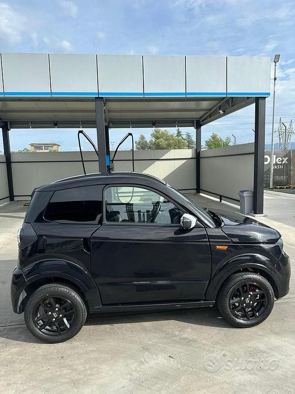 Usata Ligier Myli 2023 Nero Utilitaria